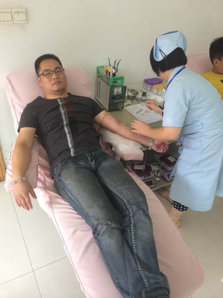 Voluntary blood donation of employees